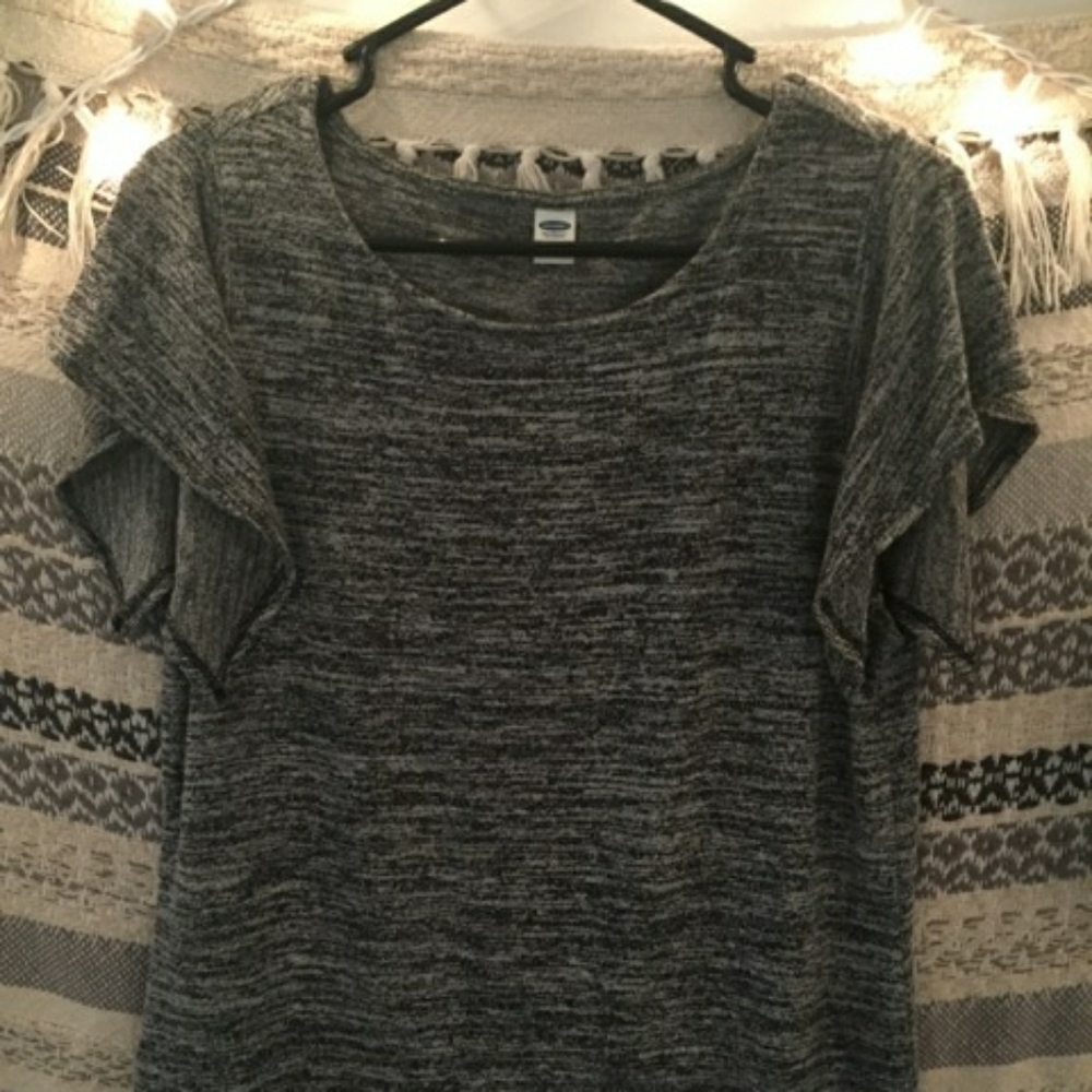 Flowy sleeve t-shirt
